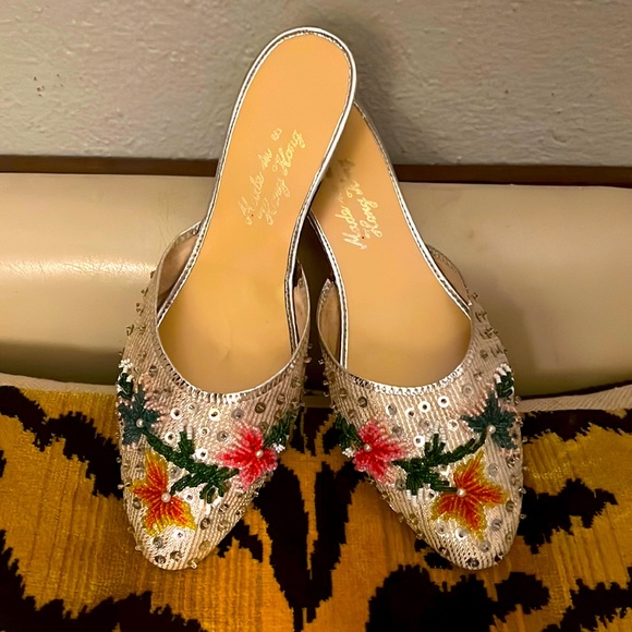 Vintage Hong Kong boudoir embellished beaded floral silver mini wedge mules 8 - Picture 3 of 9